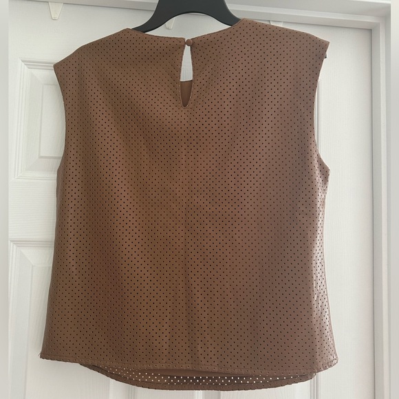Marc Jacobs of New York Perforated Faux Leather Sleeveless Top Size S - Picture 6 of 6
